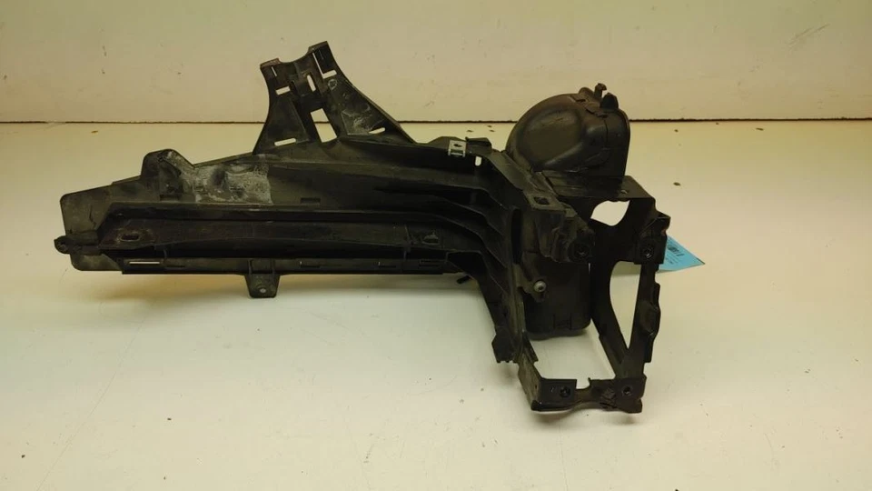 BMW 750LI 2011 soporte de faros LH Foto 2 de 4