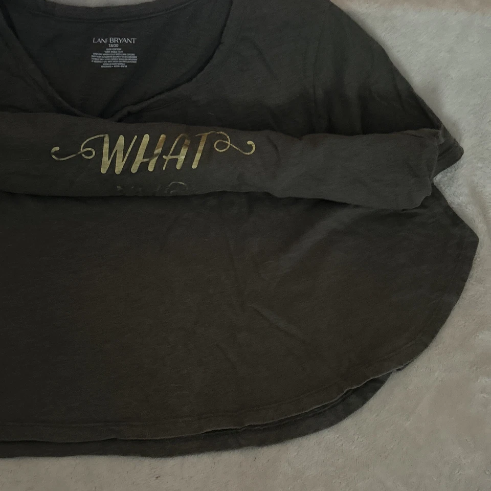 Camiseta para mujer Lane Bryant 'Do What You Love' manga corta verde dorado Foto 4 de 4