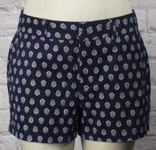 NWT Womens GAP Khaki Shorts City 3 Inch Flower Print - 648033 T60 