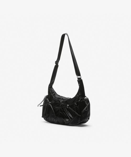 ★New Balance★ NBGCFSW106 Glossy Tassel Mini Hobo Bag BLACK New Balance Glossy Tassel Mini Hobo Bag Women's Sports Bag