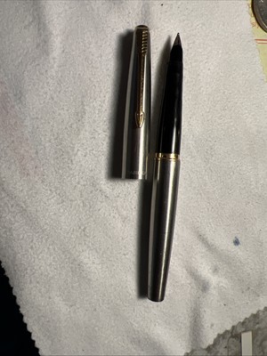 Parker 45 Flighter Gold Trim & Steel Fountain Pen - Nib M Gold