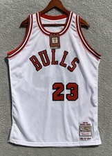 Mitchell  Ness Michael Jordan 1984-85 Home Chicago Bulls Jersey Limited 451
