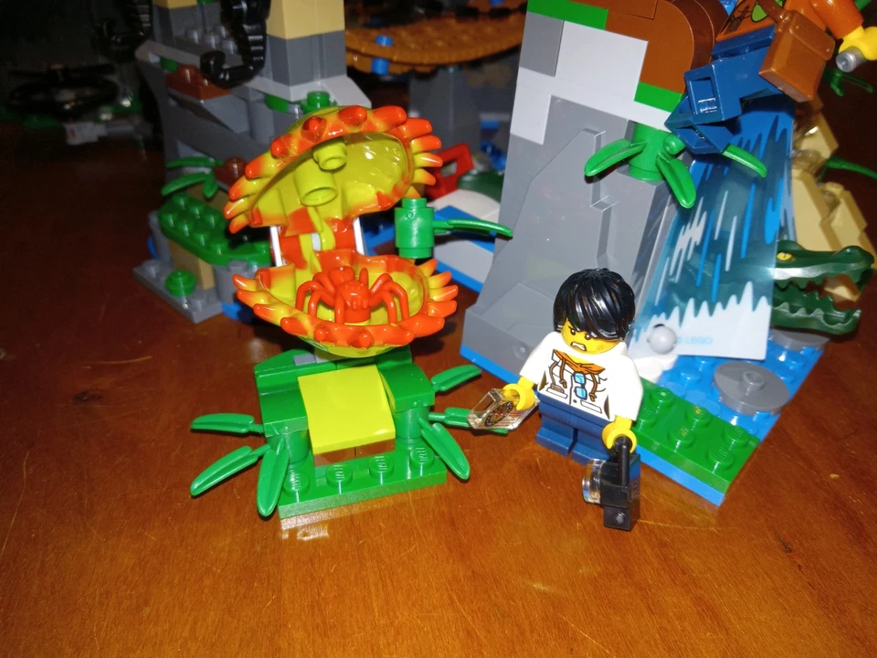 Lego Adventure LOT: Mountain Arrest Jungle Explorer Kit Tent Crocodile Jurassic  - Image 4 of 4