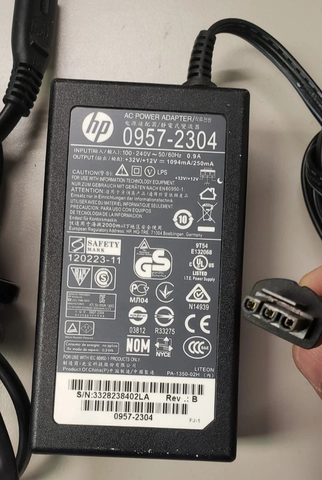 HP AC Adapter OEM 0957-2304 Output 32V 12V 1094mA 250mA - Image 2 of 2