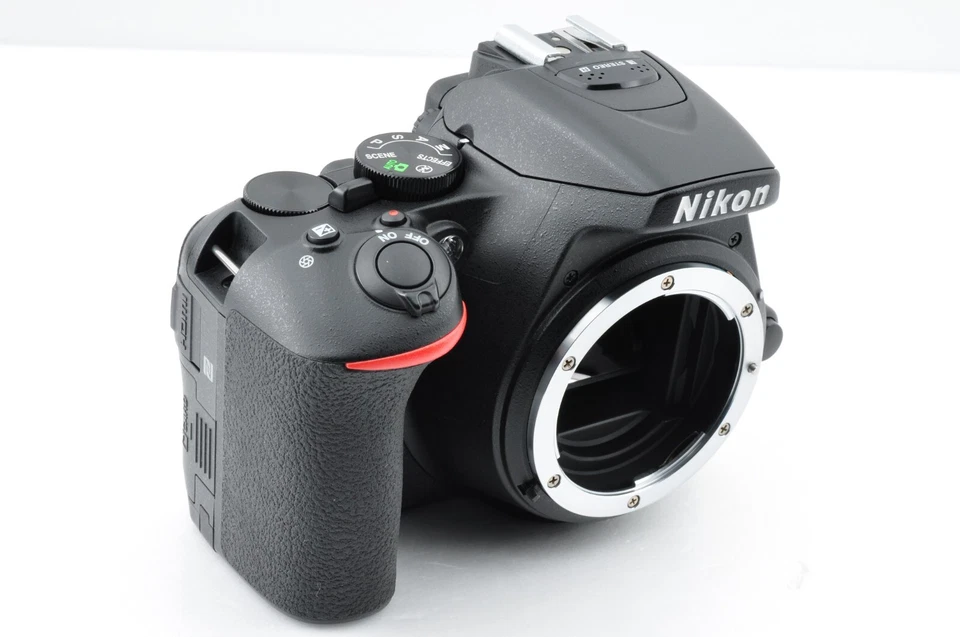 [Mint sc:906 (1%)] Nikon D5600 DSLR w/18-55mm 55-200mm from Japan #2253 - Image 3 of 4