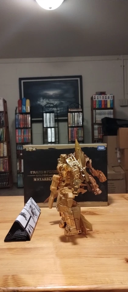 TRANSFORMERS GOLDEN LAGOON STARSCREAM 2018 Completo com Caixa e Instruções. - Imagem 2 de 4