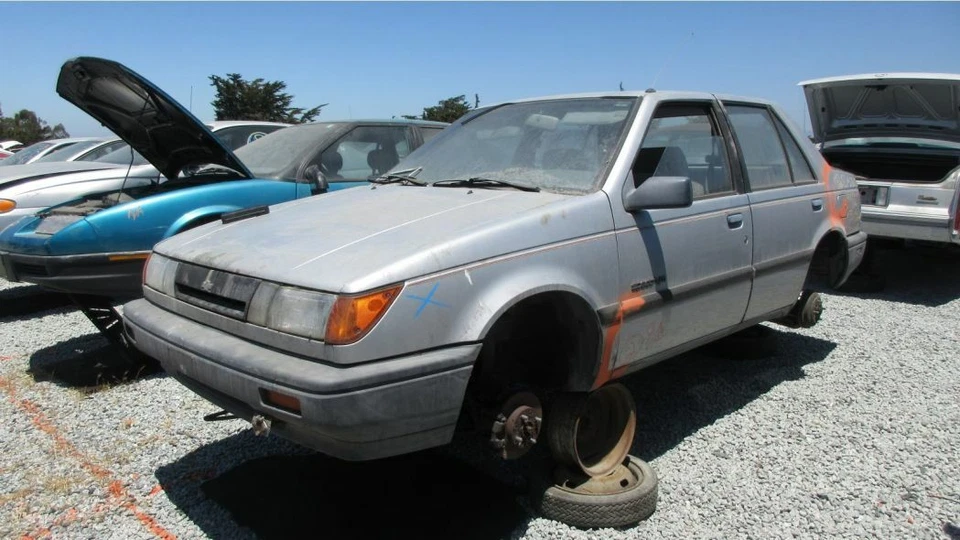 Chevy Spectrum, Isuzu I-Mark: 1985, 1986, 1987, 1988, 1989, velocímetro/cluster Foto 4 de 4
