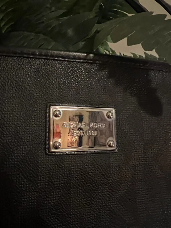 Michael Kors Brown Diaper Bag without Shoulder Strap, Changing Pad, & Dust Cover - Изображение 2 из 4