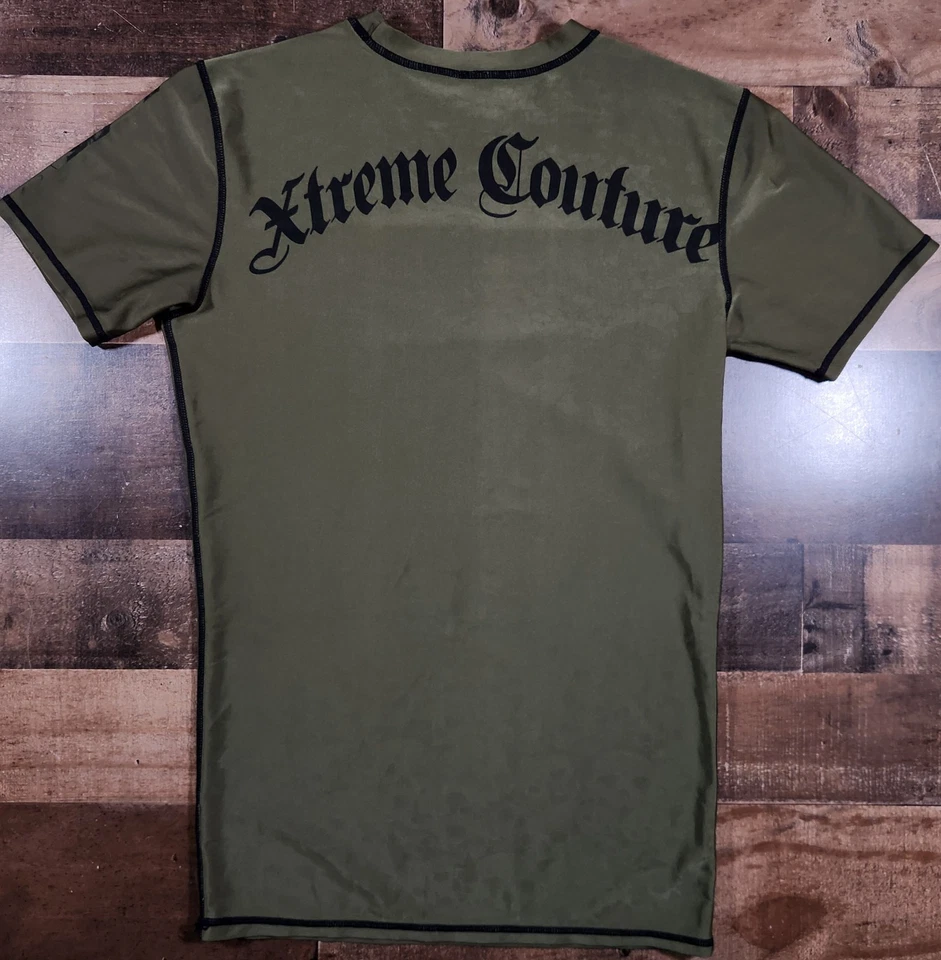 Camisa de Entrenamiento Xtreme Couture Mediana Verde Calaveras Alas Y2K Grunge Gimnasio MMA Foto 2 de 4