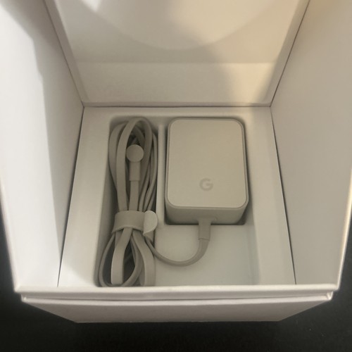 Altavoz inteligente asistente personal activado por voz Google Home - EXCELENTE usado - Imagen 7 de 7