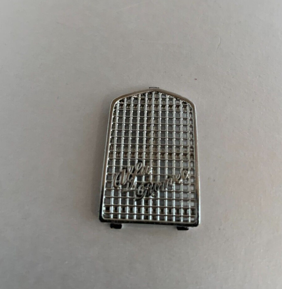 Bburago Alfa Romeo Monza 8C 2,300 1931 1:18 spare parts radiator grill