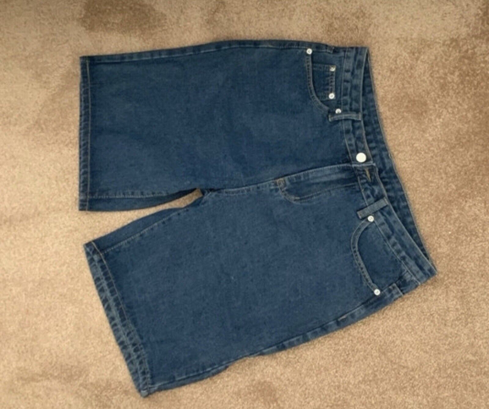 Picture 1 of 1