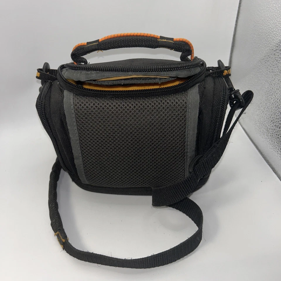 Case Logic Small Camera Bag W/ Shoulder Strap (detachable) & Belt Loop - Image 3 of 4