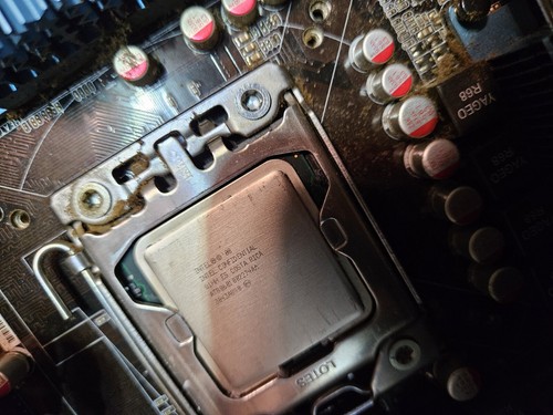 Intel i7-975 3.33GHz quad-core LGA 1366 CPU processor i7-975