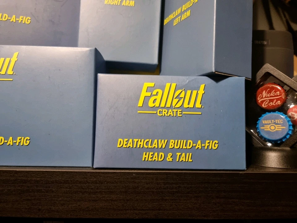 Fallout Loot Crate Deathclaw Build-a-figure Complete - Brand new - Boxed  - Image 3 of 4