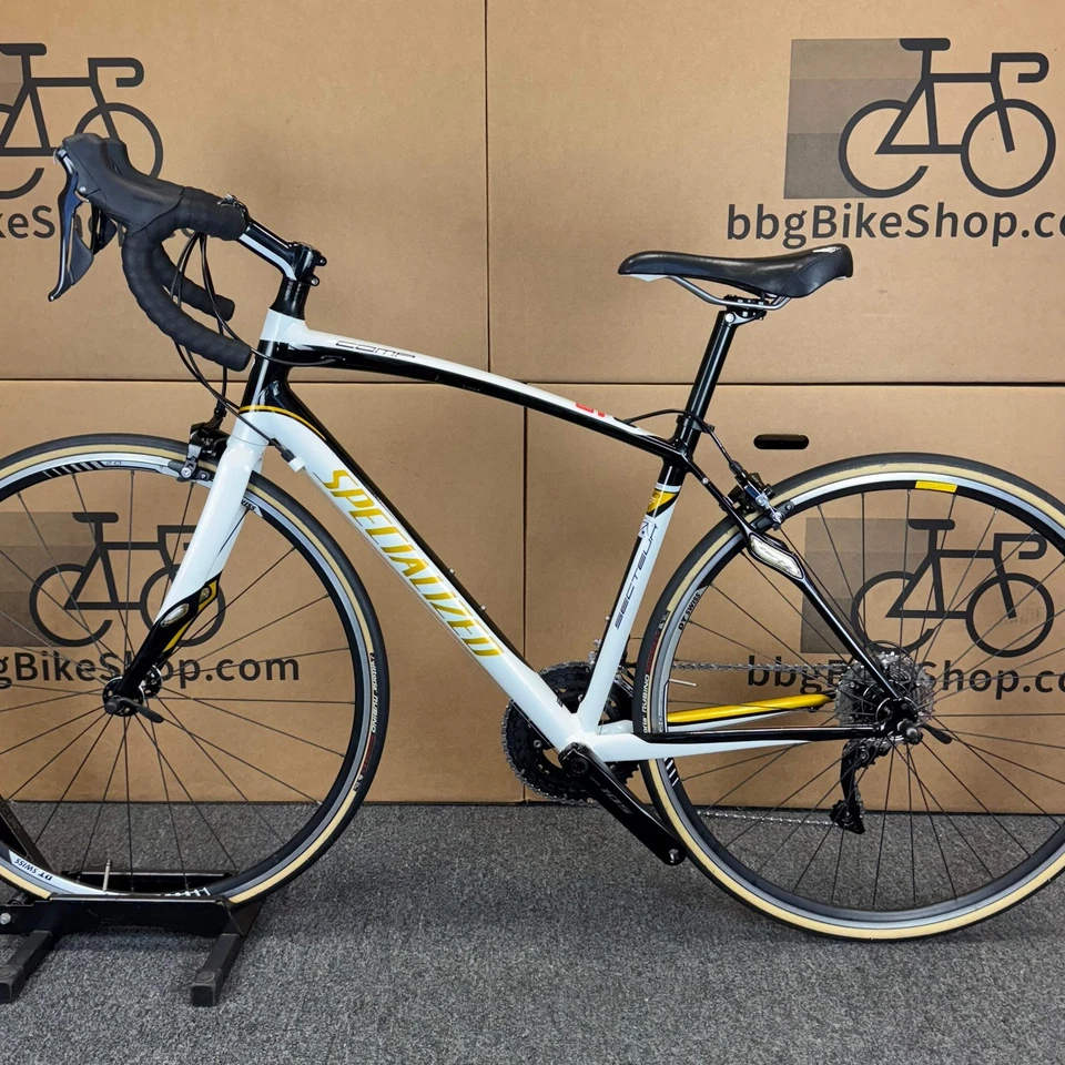 Bicicleta de carretera usada Specialized Secteur, 11 velocidades Shimano 105-2012, 54 cm Foto 2 de 4