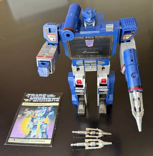 Transformers SOUNDWAVE G1 1984 Figure with Accessories Takara Japan