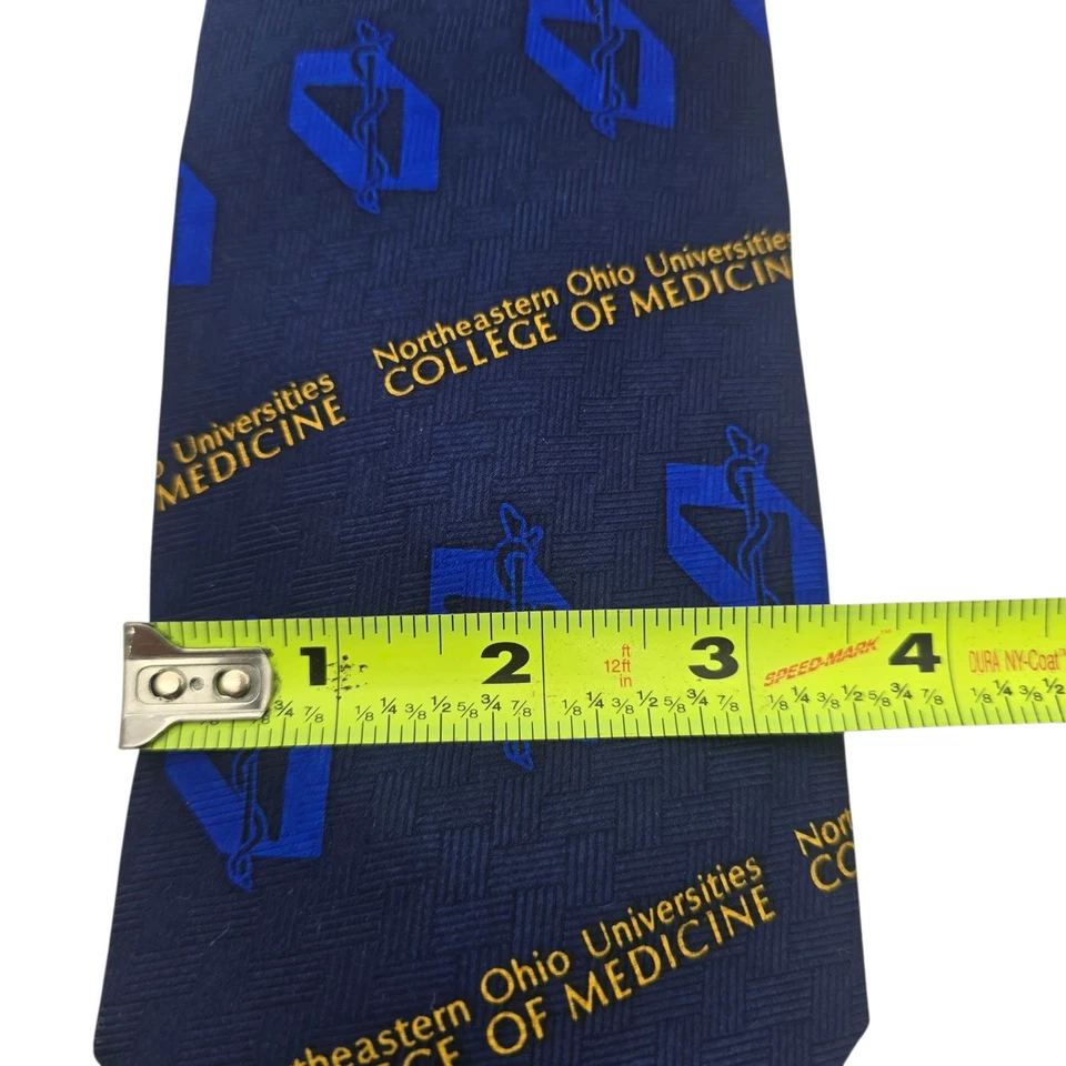 Corbata de seda collage de medicina vintage de la Universidad del Noreste de Ohio Foto 2 de 3