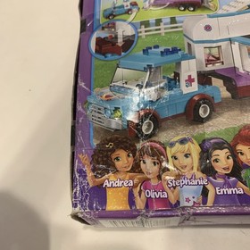 Sealed LEGO FRIENDS: Horse Vet Trailer (41125) Shelf Wear Em9
