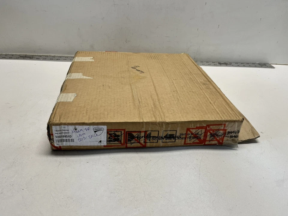 2015 Ducati Hyperstrada 821 SP жгут проводов основного двигателя жгут проводов ткацкий станок 51018451D - Изображение 4 из 4