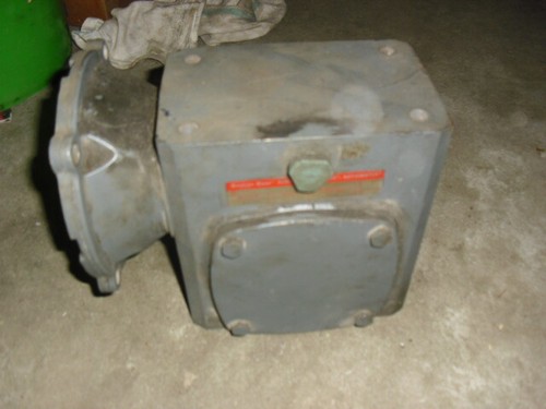 Boston Gear Riduttore Flangiato Angolo Sinistro F324-10-G1 1750 giri/min 2.380HP 750 lb/in - Foto 3 di 6