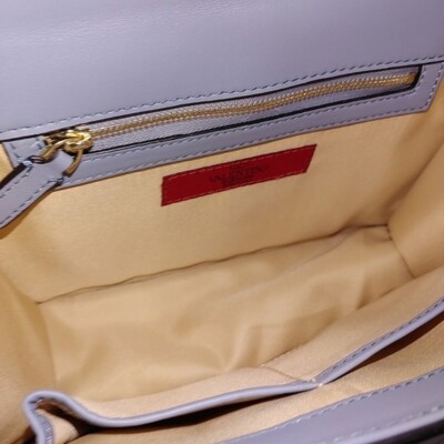 Valentino Garavani Blue Leather Rockstud Glam Lock Bag | eBay