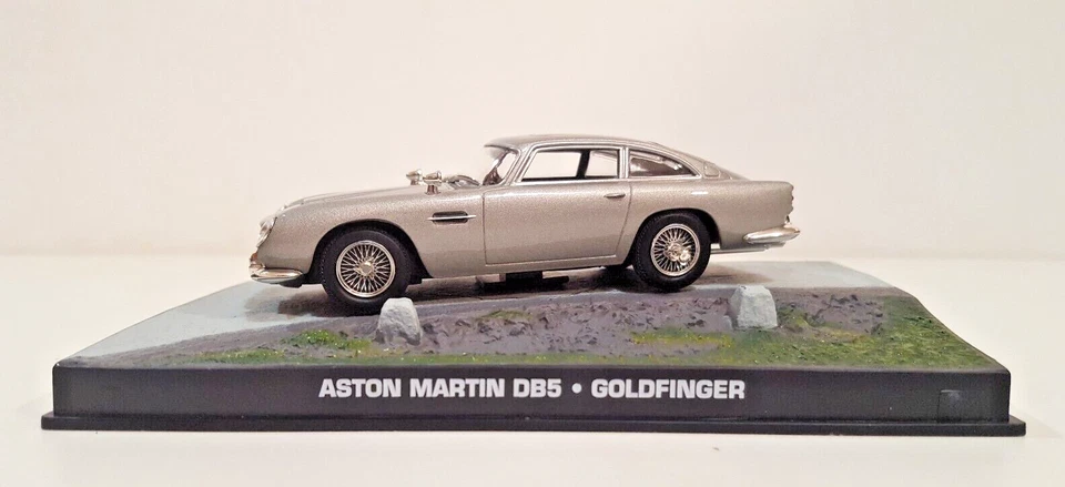 ASTON MARTIN DB5 - GOLDFINGER - 007 JAMES BOND AUTO COLLECTION -SCALA 1/43 - Immagine 2 di 4