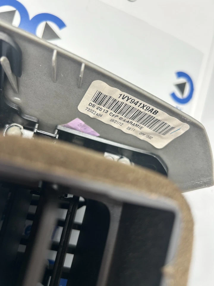 ✅ 2013-2020 RAM 1500 2500 3500 radio bisel grano madera/ajuste plateado 1VY941X9AB Foto 4 de 4