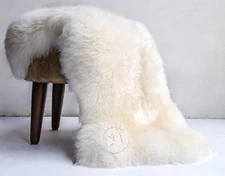 Real Sheepskin Rug  Natural White  - Size 2 x 3'  Lambswool