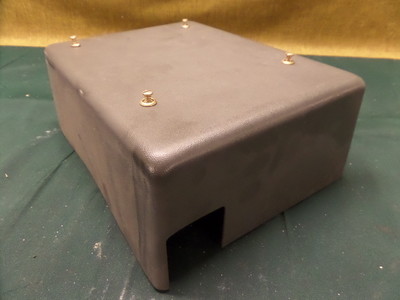 Piper PA-23-250 Turbo Azteken F Forward Elektrisch Anschlussdose Cover 51971-4