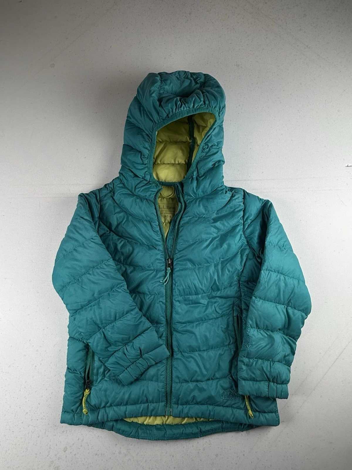 LL Bean Ultralight 650 Down Puffer Jacket Kids Medium 5-6 Hood Outdoors
Opens in a new window or tab