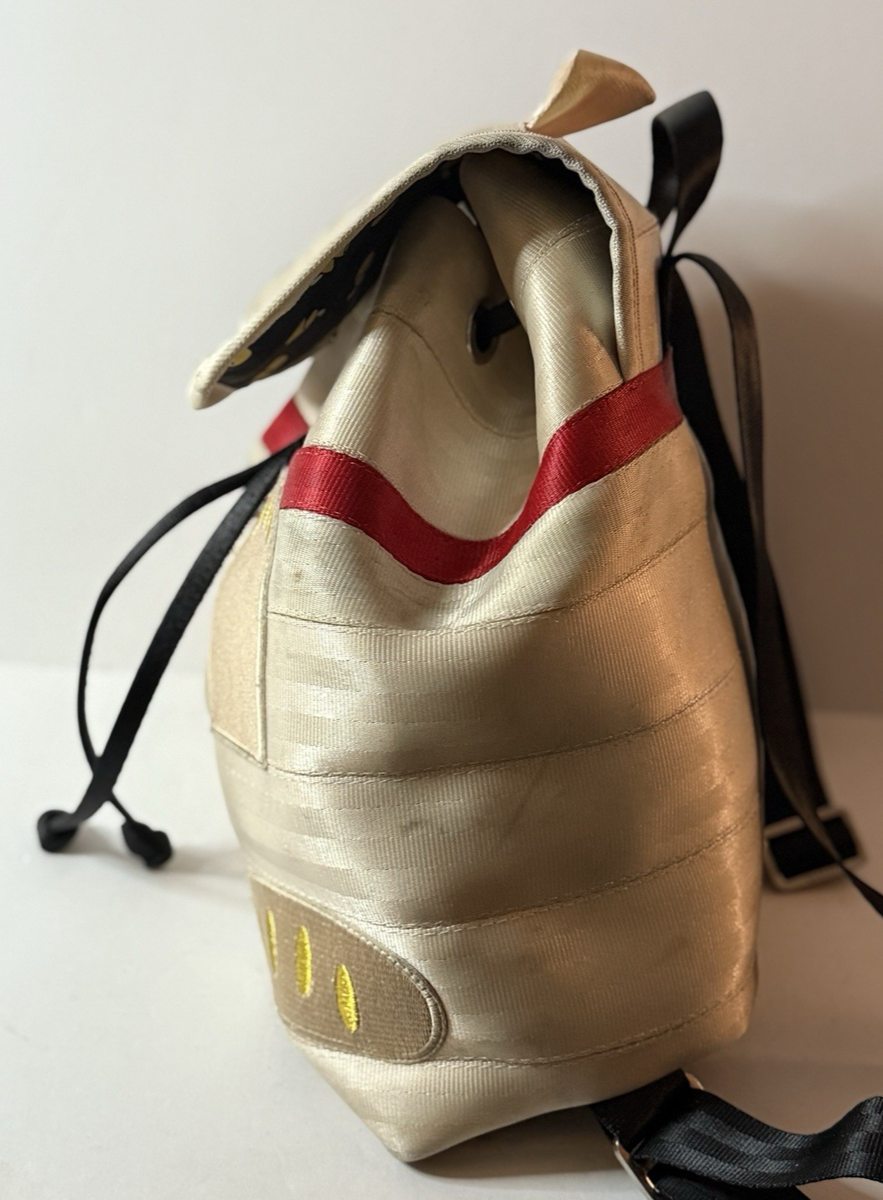 Harveys Lucky Kitty Maneki-Neko Cat Seatbelt Backpack Purse  display picture 1