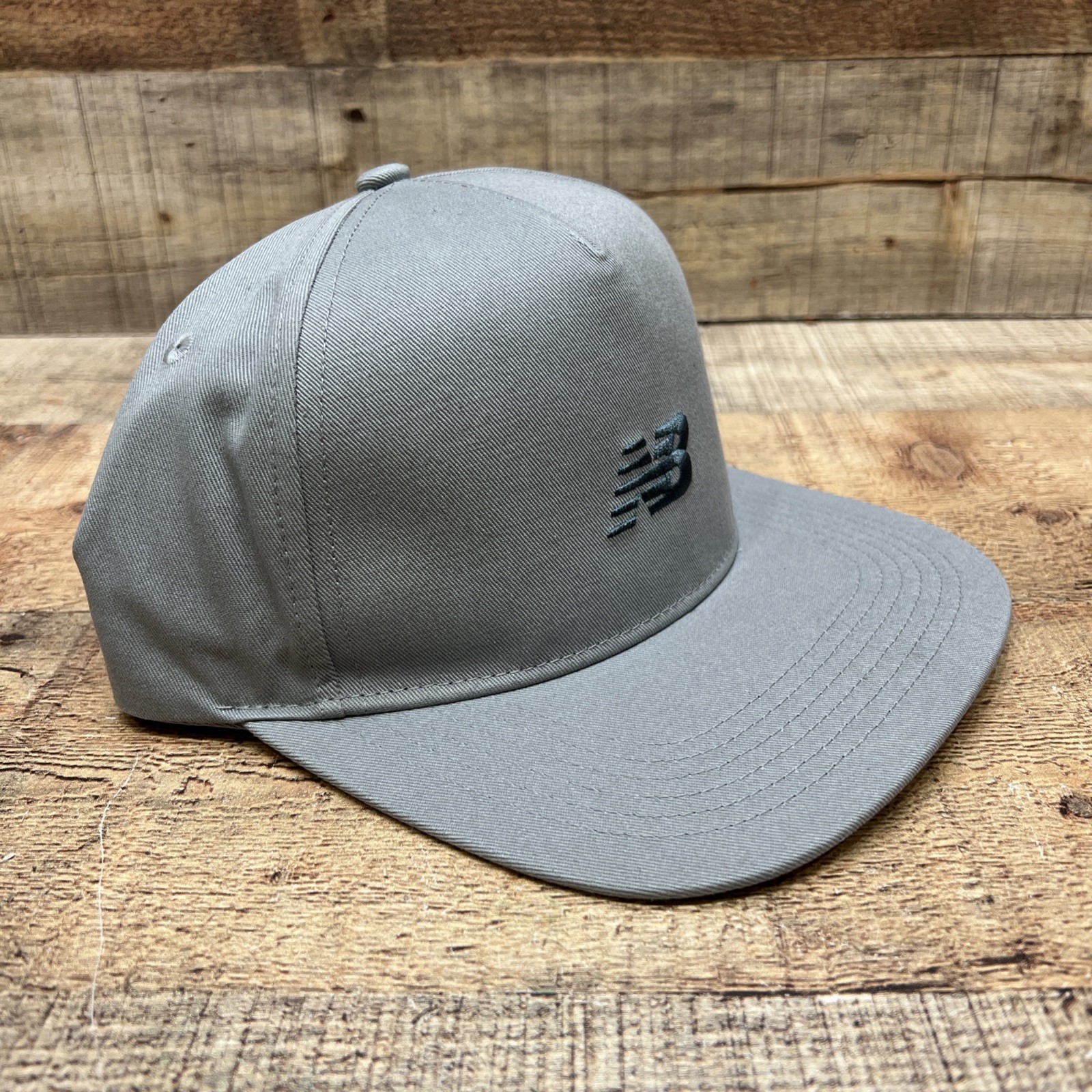 New Balance 6 Panel A Frame Flat Bill Snapback Hat One Size NWT!