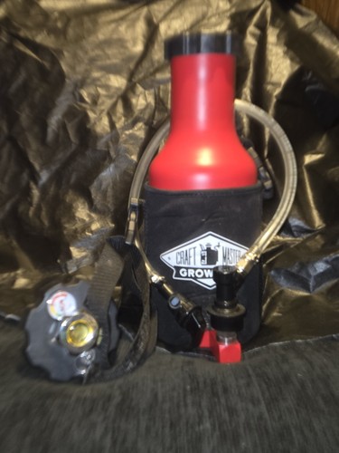 Craftmaster Beer Growler With Lid, CO2 regulator cap. And Carry Case
