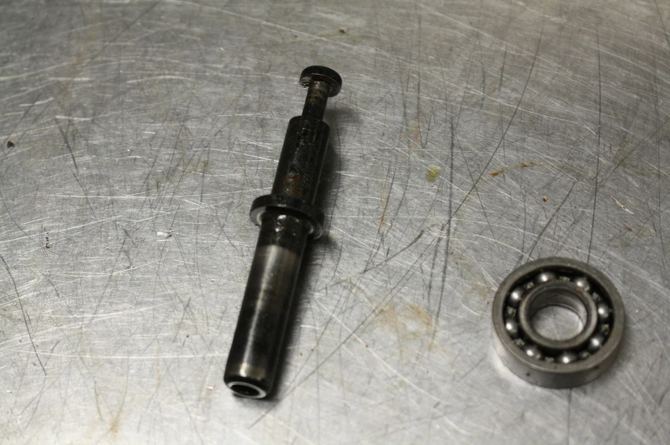 98-02 KAWASAKI NINJA ZX6R CLUTCH BASKET PUSH ROD - Imagem 3 de 4