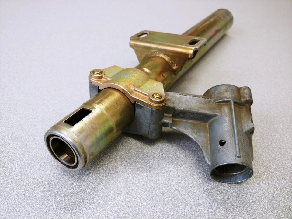 MUY BONITO TUBO DE SOPORTE COLUMNA DE DIRECCIÓN TURBO ORIGINAL USADO PORSCHE 944 30/85 Foto 2 de 4