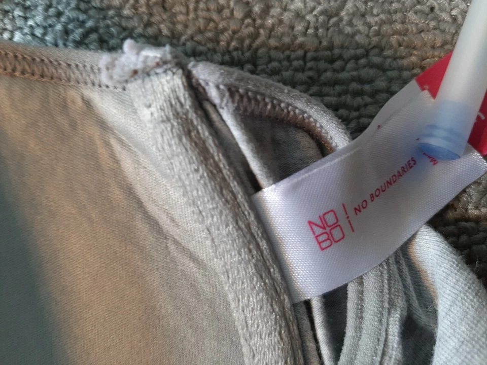 Sujetador acolchado No Boundaries 34 B gris No Bo para mujer Foto 4 de 4