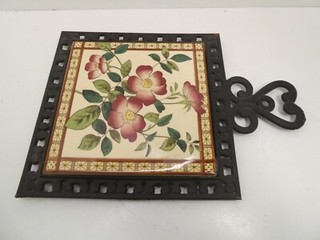 VINTAGE FLORAL TILE IN CAST IRON TEA POT STAND TRIVET