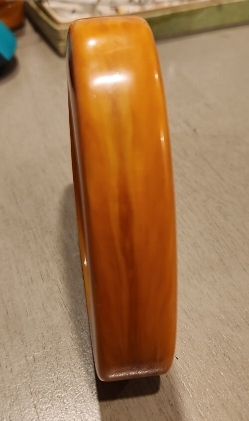 Orange Triangular Bakelite Bangle Bracelet Vintage - image 4