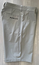 OAKLEY TAKE PRO SHORT 3.0 STONE GRAY SIZE 30 NEW WITH TAGS 