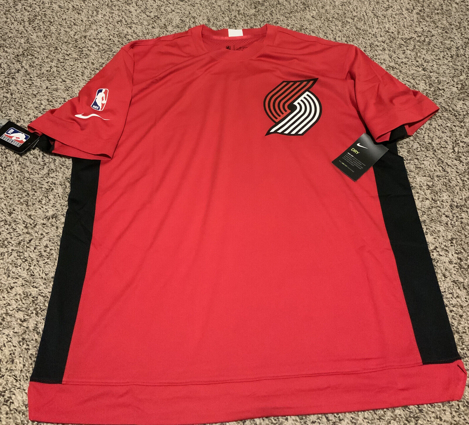 Portland Trail Blazers Men's Nike NBA T-Shirt.