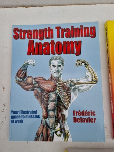 THE INSIDER'S ENCYCLOPEDIA HOW TO BUILD Stuart Mcrobert+Weight technique+Anatomy
