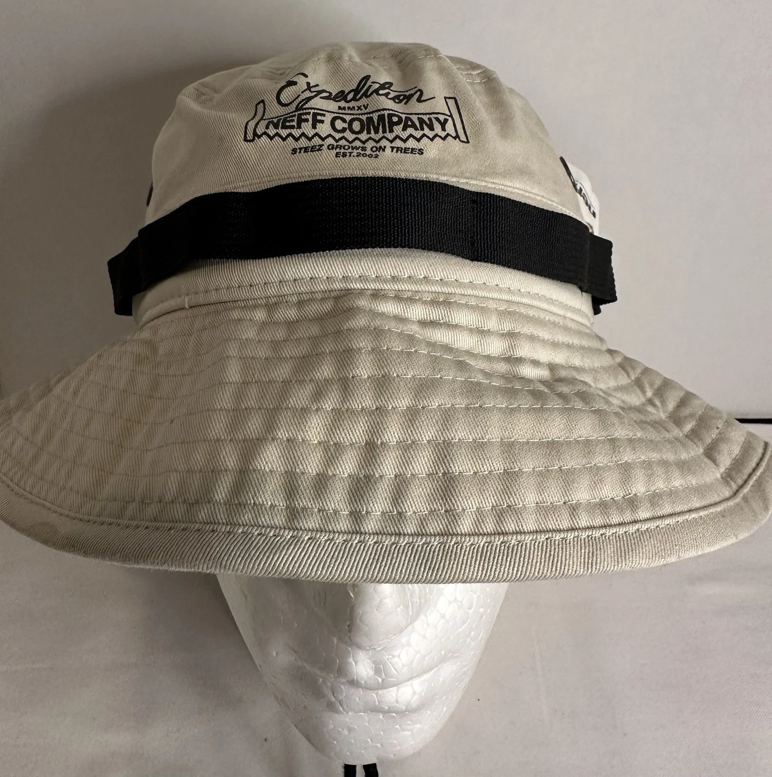 NEW MENS EXPEDITION NEFF BEIGE BUCKET HAT NWT W/TAGS