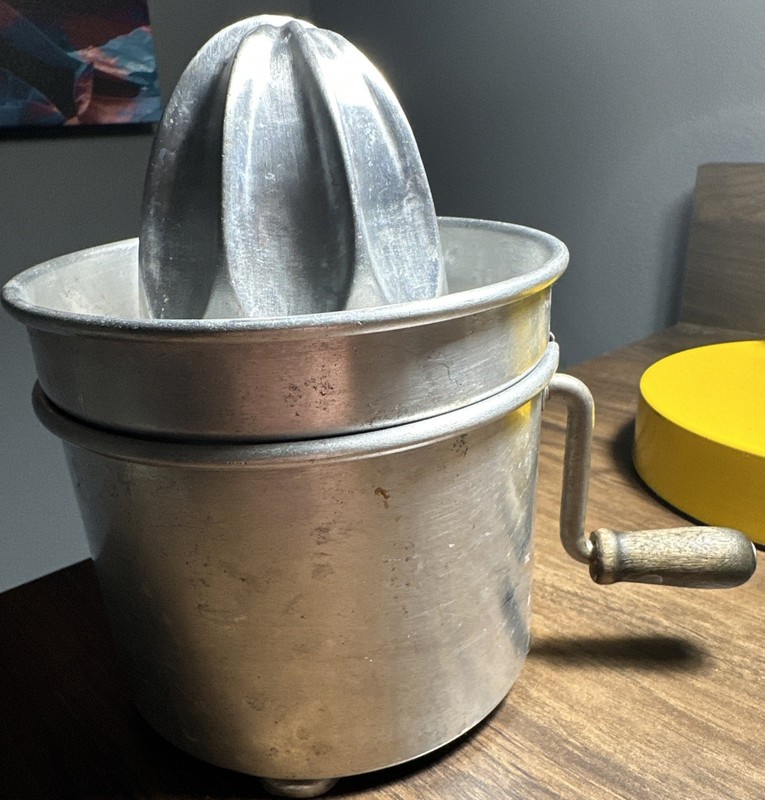 Gem Squeezer Aluminum Hand Crank Juicer Quam Nichols Chicago 3 Piece Vintage