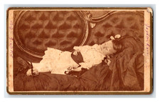 Post Mortem victorian child baby Antique Cabinet Card momento mori macabre