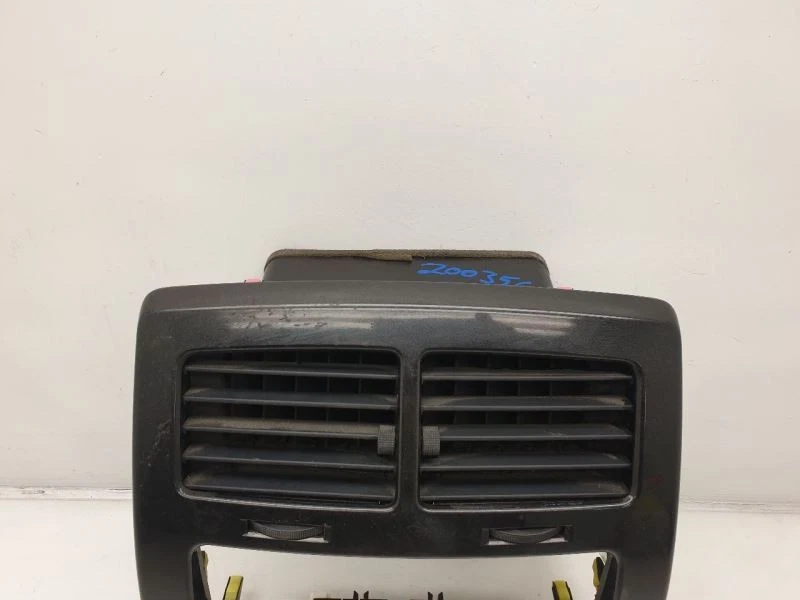 Scion XD 2008 tablero radio bisel montaje  Foto 2 de 4