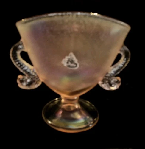 Vintage 20s Fenton Dolphin Pulled Glass Vase. Measurements In Photos