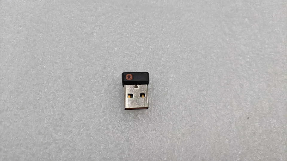 Logitech K350 ( Y-RBN90 ) Wireless Comfort Wave Ergonomic Keyboard W/ UNIFY USB - Image 2 of 4