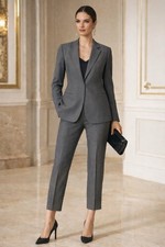Vintage Giorgio Armani Women s Suit A Milano Borgonuovo 21 Italy IT 42