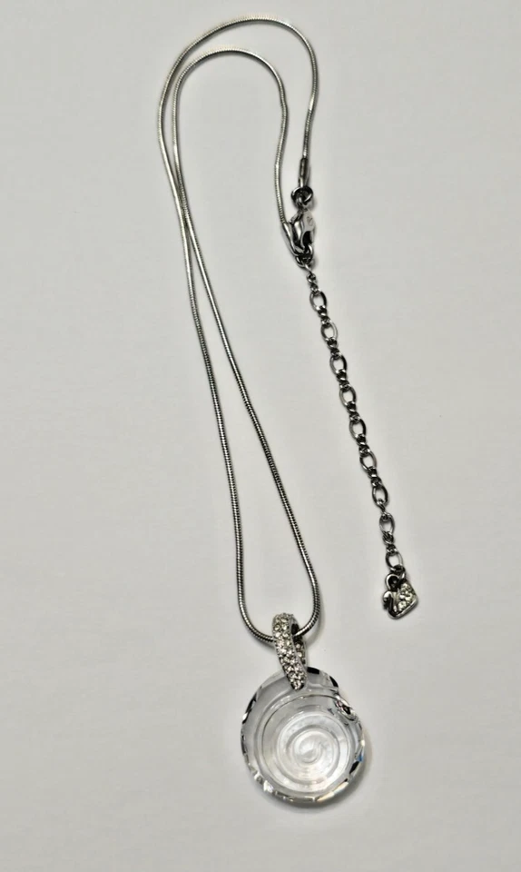 Collar colgante Swarovski Crytal 2007 Community Shell 897197 Foto 2 de 4